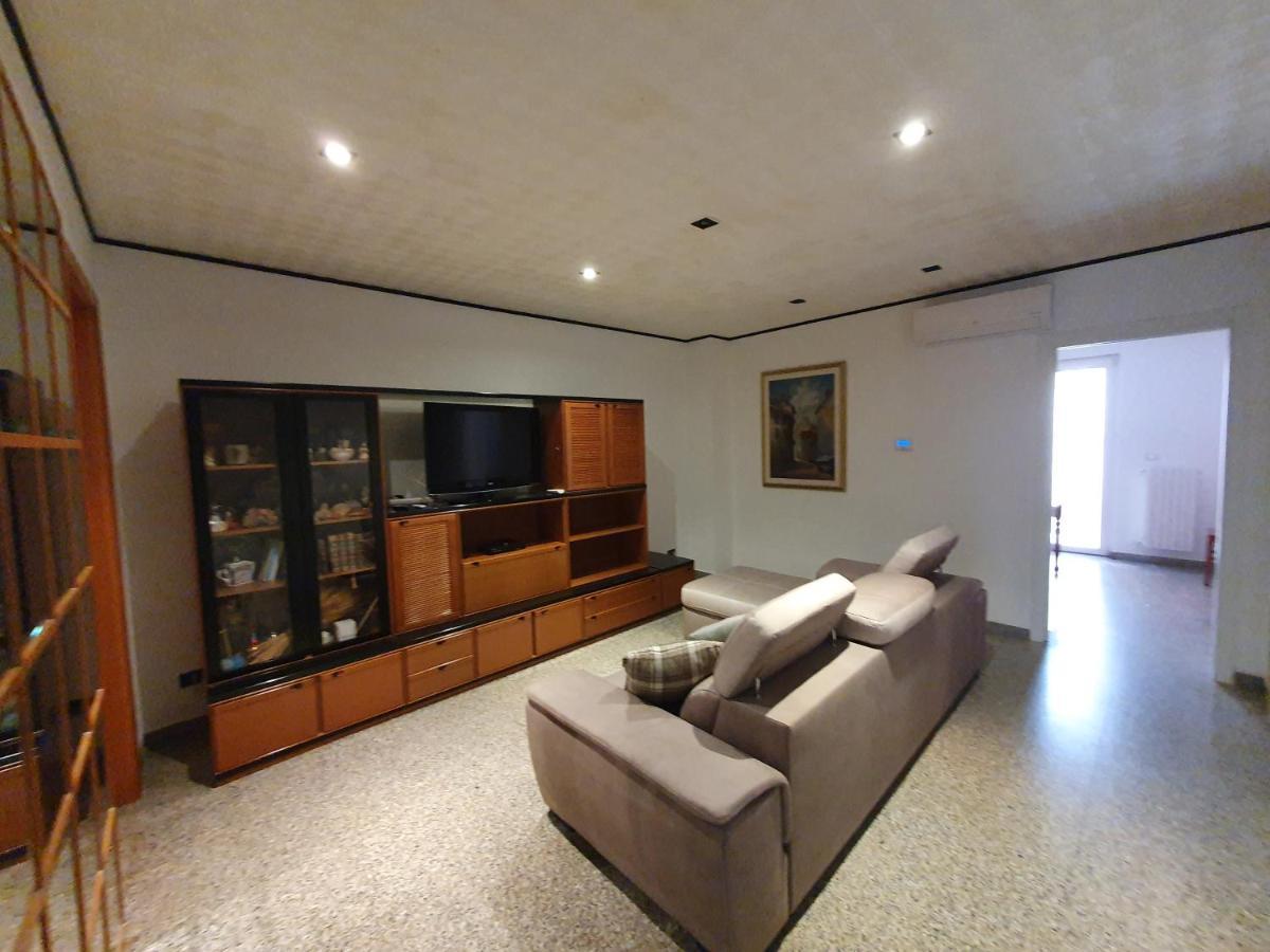 Sopravento Apartments - マルゲリータ・ディ・サヴォイア エクステリア 写真